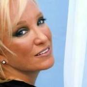 Der musikalische text TIME & DISTANCE von TANYA TUCKER ist auch in dem Album vorhanden What do i do with me (1991)