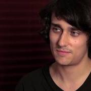 Der musikalische text THESE WALLS von TEDDY GEIGER ist auch in dem Album vorhanden Underage thinking (2006)