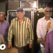 Der musikalische text SUMMER'S GONE von THE BEACH BOYS ist auch in dem Album vorhanden That's why god made the radio (2012)