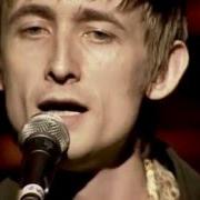 Der musikalische text THE WRECK OF THE BEAUTIFUL von THE DIVINE COMEDY ist auch in dem Album vorhanden Absent friends (2004)