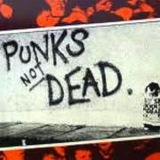 Der musikalische text COP CARS von THE EXPLOITED ist auch in dem Album vorhanden Punk's not dead (1981)