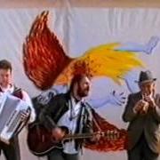 Der musikalische text DOVE SCENDONO LE STRADE von GANG ist auch in dem Album vorhanden Storie d'italia (1993)