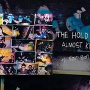 Der musikalische text HOSTILE, MASS. von THE HOLD STEADY ist auch in dem Album vorhanden The hold steady almost killed me (2004)