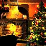 Der musikalische text EVERYTHING FOR CHRISTMAS von THE TEMPTATIONS ist auch in dem Album vorhanden Give love at christmas (1980)