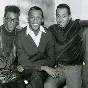 Der musikalische text MY GIRL von THE TEMPTATIONS ist auch in dem Album vorhanden The temptations sing smokey (1965)