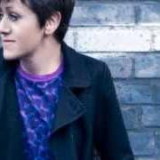 Der musikalische text THE BOOK OF LOVE von TRACEY THORN ist auch in dem Album vorhanden Solo: songs and collaborations 1982-2015 (2015)