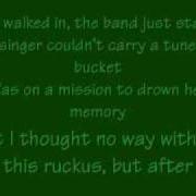 Der musikalische text GOOD WAY TO GET ON MY BAD SIDE (TRACY BYRD WITH MARK CHESNUTT) von TRACY BYRD ist auch in dem Album vorhanden Ten rounds (2001)