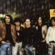 Der musikalische text BOOTS OR HEARTS von TRAGICALLY HIP ist auch in dem Album vorhanden Up to here (1989)