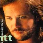 Der musikalische text HOMESICK von TRAVIS TRITT ist auch in dem Album vorhanden It's all about to change (1991)