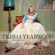 Der musikalische text FEARLESS THESE DAYS von TRISHA YEARWOOD ist auch in dem Album vorhanden The mirror (2025)