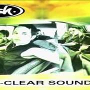 Der musikalische text I'M GONNA FALL von ASH ist auch in dem Album vorhanden Nu-clear sounds (1998)