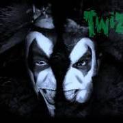 Der musikalische text JUS' LIKE ME von TWIZTID ist auch in dem Album vorhanden Independents day (2007)