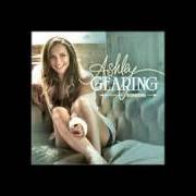 Der musikalische text GIRLS von ASHLEY GEARING ist auch in dem Album vorhanden Maybe it's time