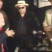 Der musikalische text YOU CAN COUNT ON ME (TO DO MY PART) von VAN MORRISON ist auch in dem Album vorhanden Tell me something: the songs of mose allison (1997)