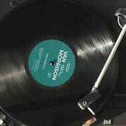 Der musikalische text I AIN'T NO CELEBRITY von VAN MORRISON ist auch in dem Album vorhanden What's it gonna take? (2022)