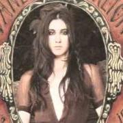 Der musikalische text HEROES & THIEVES von VANESSA CARLTON ist auch in dem Album vorhanden Heroes & thieves (2007)