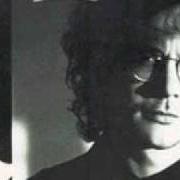 Der musikalische text LEAVE MY MONKEY ALONE von WARREN ZEVON ist auch in dem Album vorhanden Sentimental hygiene (1987)