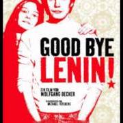 Der musikalische text I SAW DADDY TODAY von YANN TIERSEN ist auch in dem Album vorhanden Goodbye lenin ! (2003)