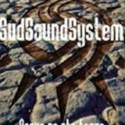 Der musikalische text NU TE FÀ FUTTERE von SUD SOUND SYSTEM ist auch in dem Album vorhanden Acqua pe sta terra