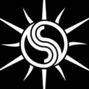 Der musikalische text SOLIDU COMU NA PETRA von SUD SOUND SYSTEM ist auch in dem Album vorhanden Comu na petra (1996)