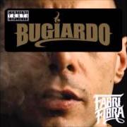 Der musikalische text QUESTA VITA von FABRI FIBRA ist auch in dem Album vorhanden Bugiardo (2007)