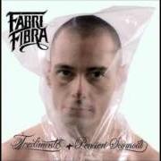 Der musikalische text SONO UN SOLDATO von FABRI FIBRA ist auch in dem Album vorhanden Tradimento (2006)