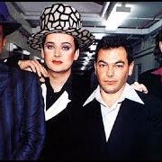 Der musikalische text SEE THRU von CULTURE CLUB ist auch in dem Album vorhanden Don't mind if i do (1999)