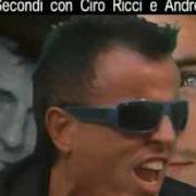 Der musikalische text DISCHI VOLANTI von CIRO RICCI ist auch in dem Album vorhanden Dopotutto