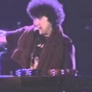 Der musikalische text LES TALONS HAUTS von ROBERT CHARLEBOIS ist auch in dem Album vorhanden La maudite tournée (1995)