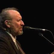 Der musikalische text SECRET LOVE von COLIN HAY ist auch in dem Album vorhanden Fierce mercy (2017)