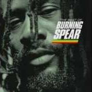 Der musikalische text SONS OF HE von BURNING SPEAR ist auch in dem Album vorhanden Calling rastafari (1999)