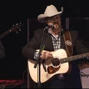 Der musikalische text ORDINARY HEROES von DARYLE SINGLETARY ist auch in dem Album vorhanden Live in concert