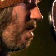 Der musikalische text A GENTLE TOUCH von BADLY DRAWN BOY ist auch in dem Album vorhanden Is there nothing we could do? (2009)