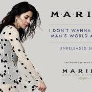 Der musikalische text STRAWBERRY SODA von MARINA ist auch in dem Album vorhanden I don't wanna live in a man's world anymore (2020)