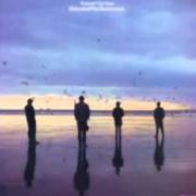 Der musikalische text OVER YOU von ECHO AND THE BUNNYMEN ist auch in dem Album vorhanden Echo & the bunnymen (1987)