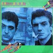 Der musikalische text SON CUATRO DIAS von EL ÚLTIMO DE LA FILA ist auch in dem Album vorhanden Cuando la pobreza entra por la puerta, el amor salta por la ventana (1985)