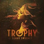 Der musikalische text I FEEL LIKE HANK WILLIAMS TONIGHT von SUNNY SWEENEY ist auch in dem Album vorhanden Trophy (2017)