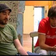 Der musikalische text SANDY von THE CORONAS ist auch in dem Album vorhanden Tony was an ex-con (2009)