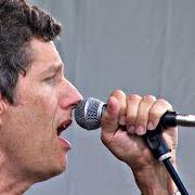 Der musikalische text KING OF NEW ORLEANS von BETTER THAN EZRA ist auch in dem Album vorhanden Live at the house of blues new orleans (2004)