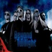 Der musikalische text IN THE EYES OF MY SOUL (THIRD MOVEMENT) von BEYOND TWILIGHT ist auch in dem Album vorhanden For the love of art and the making (2006)