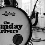 Der musikalische text DANCING QUEEN von THE SUNDAY DRIVERS ist auch in dem Album vorhanden Time time time (2003)