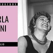 Der musikalische text QUALCUNO CAMMINA von CARLA BONI & FLO SANDONS ist auch in dem Album vorhanden Sanremo