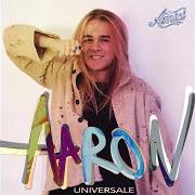 Der musikalische text PER DUE CHE COME NOI von AARON ist auch in dem Album vorhanden Universale (2023)
