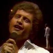 Der musikalische text DÉDÉ LE KID von JOE DASSIN ist auch in dem Album vorhanden A l'olympia (1974)