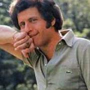 Der musikalische text MON VILLAGE DU BOUT DU MONDE von JOE DASSIN ist auch in dem Album vorhanden Le chemin de papa (1969)