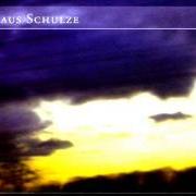 Der musikalische text IN BETWEEN von KLAUS SCHULZE ist auch in dem Album vorhanden Shadowlands (2012)