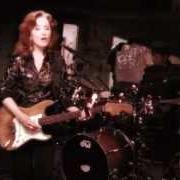 Der musikalische text MARRIAGE MADE IN HOLLYWOOD von BONNIE RAITT ist auch in dem Album vorhanden Slipstream