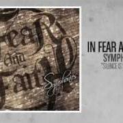 Der musikalische text NOVUS INITIUM von IN FEAR AND FAITH ist auch in dem Album vorhanden Symphonies - ep (2011)