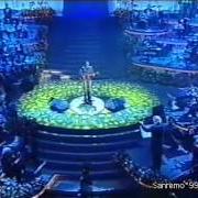 Der musikalische text EN EL CENTRO DEL MUNDO - DOTTOR LIVINGSTONE von SANREMO 1999 ist auch in dem Album vorhanden Sanremo 1999
