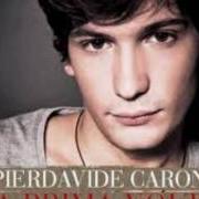 Der musikalische text QUELLO CHE MI DAI von PIERDAVIDE CARONE ist auch in dem Album vorhanden Distrattamente